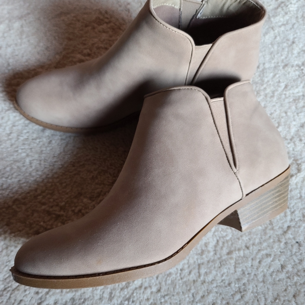 Tan Ankle Booties Top Moda 8.5